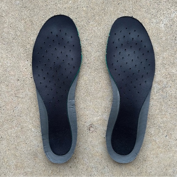 Men’s Cloud On Running Cloud5 All Black Athletic Lacing Speed Shoes Size 9.5 - Picture 2 of 15